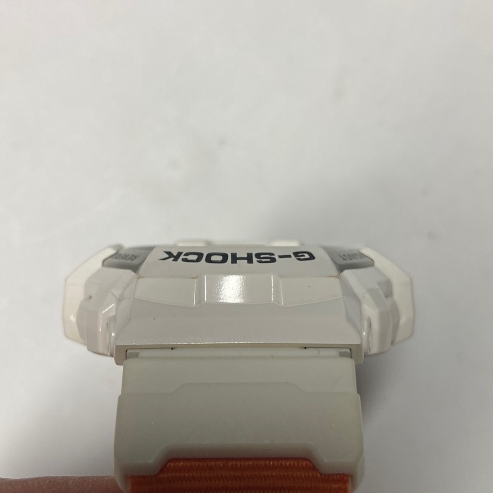 Casio Gshock G8900A, strap adapters, orange nato cloth strap, working battery - Picture 6 of 16